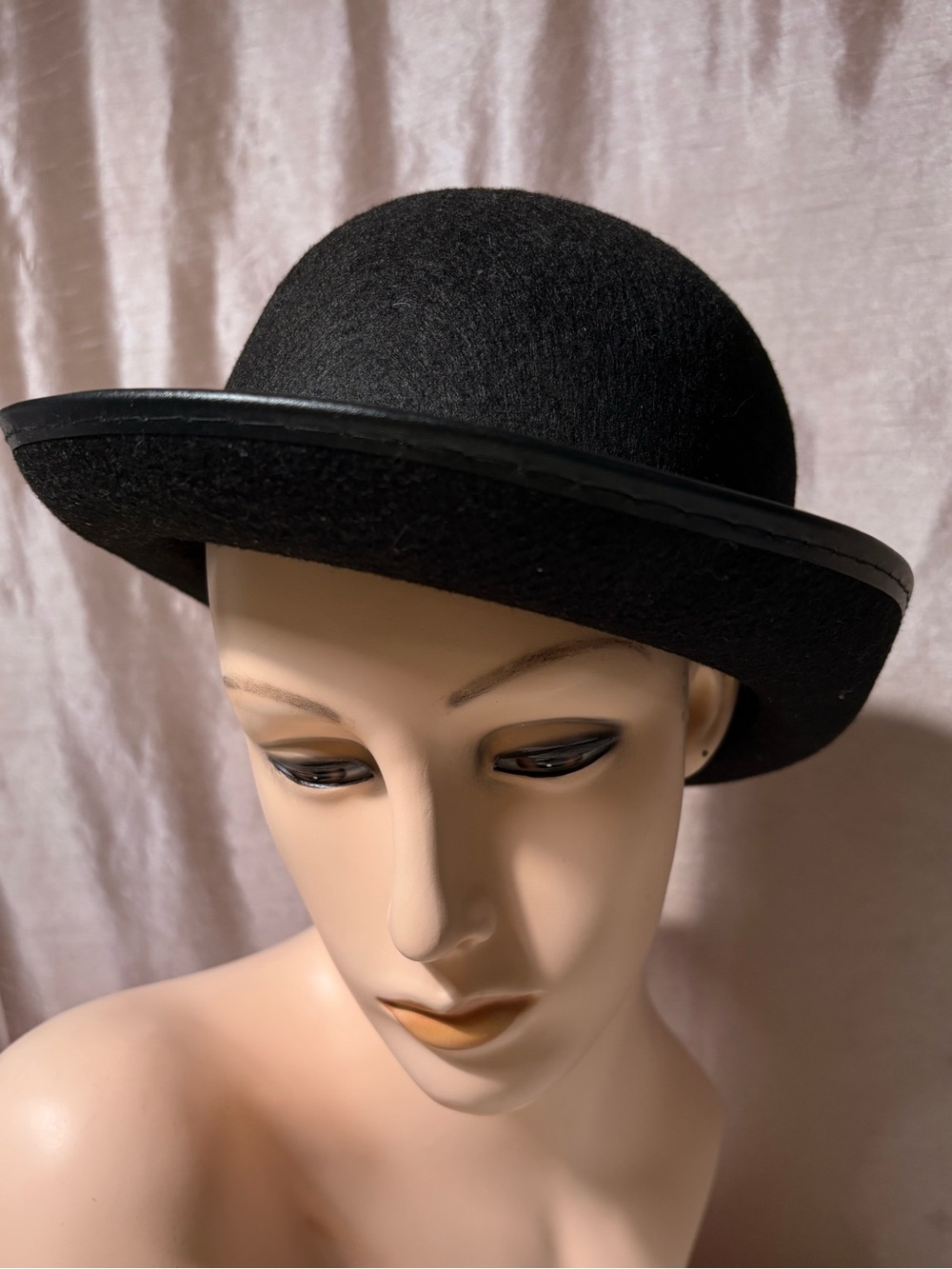 Men's Black Bowler Hat with Satin Band - Picture 9 of 11